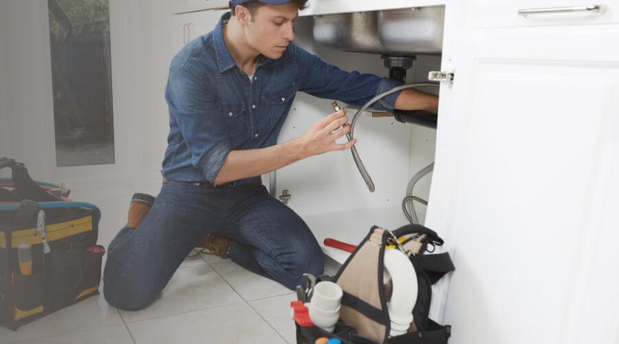 Burst Pipe Repair in Bagwell, TX